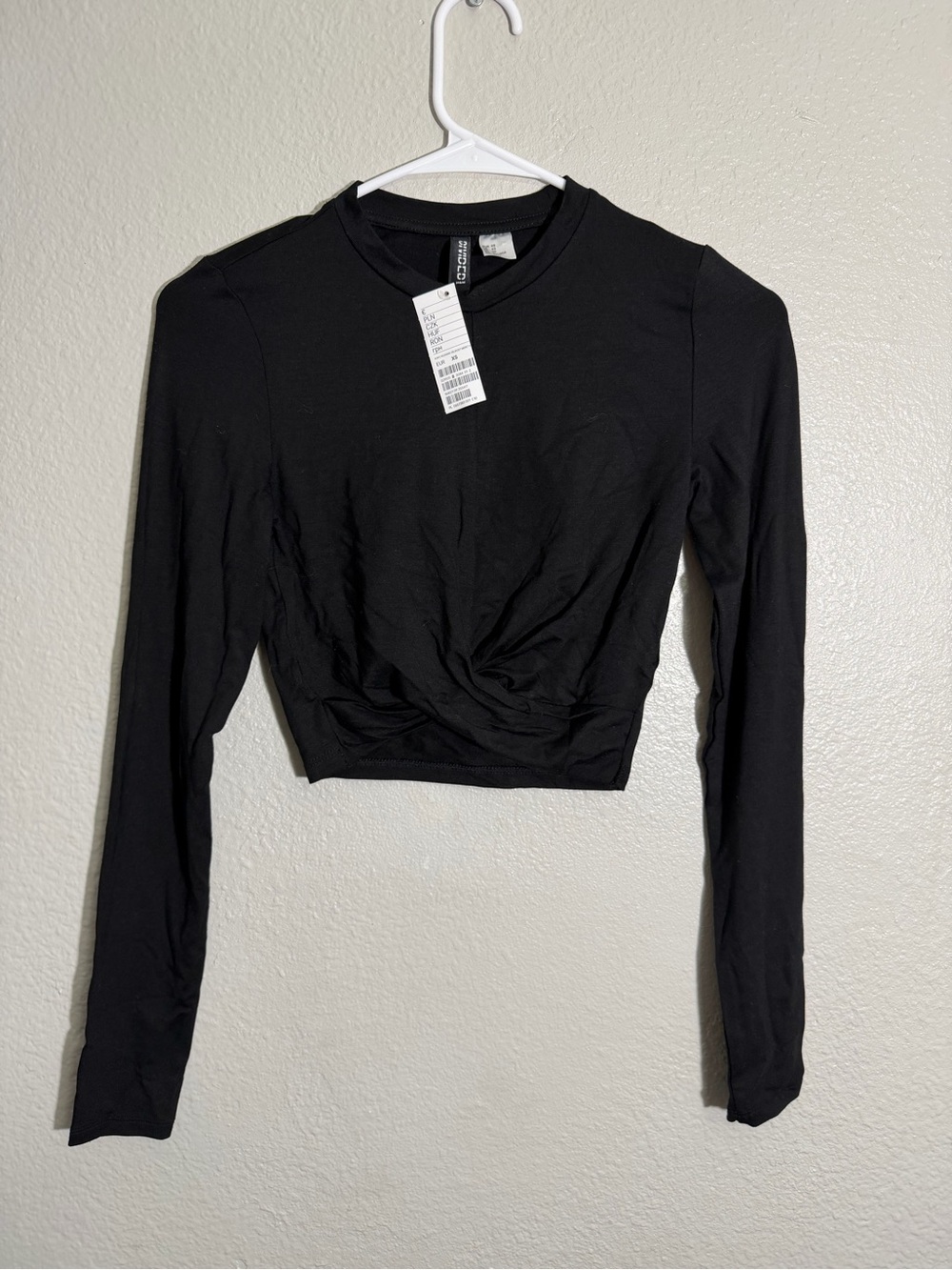 H&M Divided Black Twist Front Long Sleeve Crop Top XS NWT